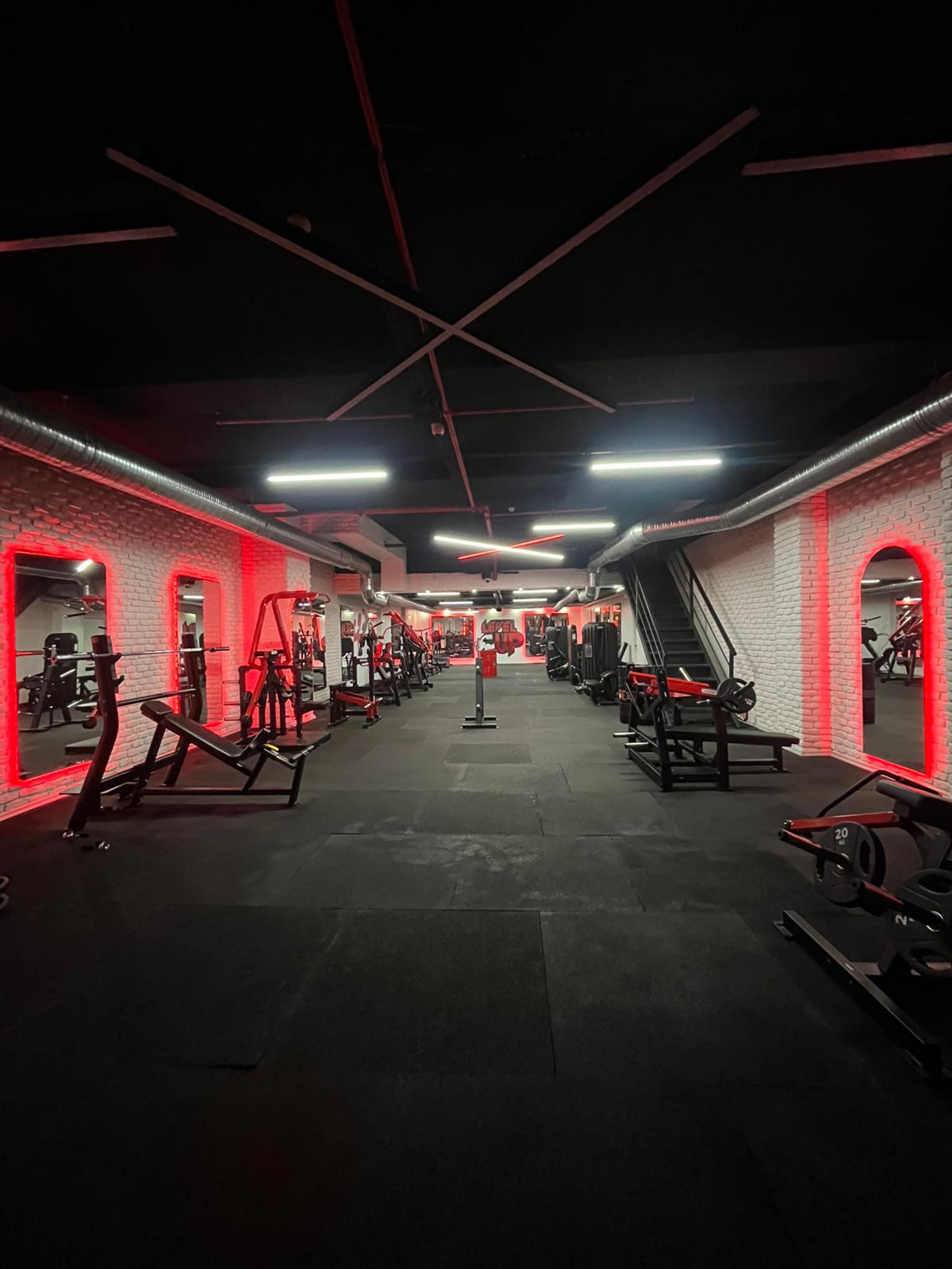 Level Up Gymzone iç mekân